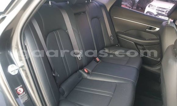 Dieundeu Occasion Hyundai Sonata Silver Auto in Dakar in Dakar Dieundeu Occasion Hyundai Sonata Silver Auto in Dakar in Dakar