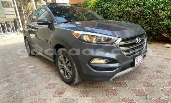 Buy Used Hyundai Tucson Silver Car in Dakar in Dakar Buy Used Hyundai Tucson Silver Car in Dakar in Dakar