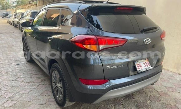 Buy Used Hyundai Tucson Silver Car in Dakar in Dakar Buy Used Hyundai Tucson Silver Car in Dakar in Dakar