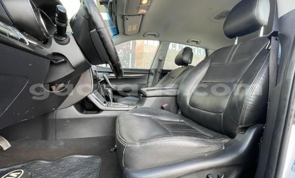 Buy Used Kia Sorento White Car in Dakar in Dakar Buy Used Kia Sorento White Car in Dakar in Dakar