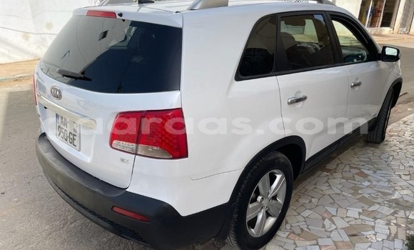 Buy Used Kia Sorento White Car in Dakar in Dakar Buy Used Kia Sorento White Car in Dakar in Dakar