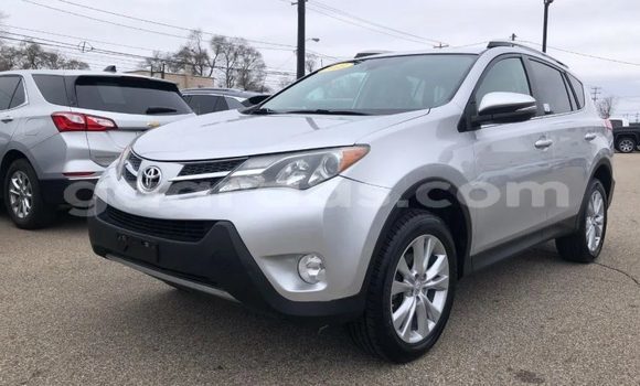 Dieundeu Occasion Toyota RAV4 Silver Auto in Dakar in Dakar Dieundeu Occasion Toyota RAV4 Silver Auto in Dakar in Dakar