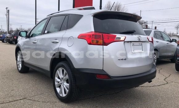 Dieundeu Occasion Toyota RAV4 Silver Auto in Dakar in Dakar Dieundeu Occasion Toyota RAV4 Silver Auto in Dakar in Dakar