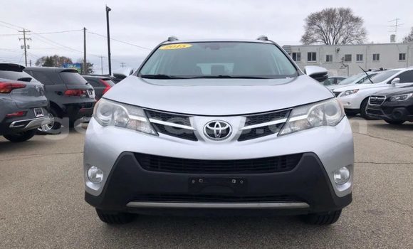 Dieundeu Occasion Toyota RAV4 Silver Auto in Dakar in Dakar Dieundeu Occasion Toyota RAV4 Silver Auto in Dakar in Dakar