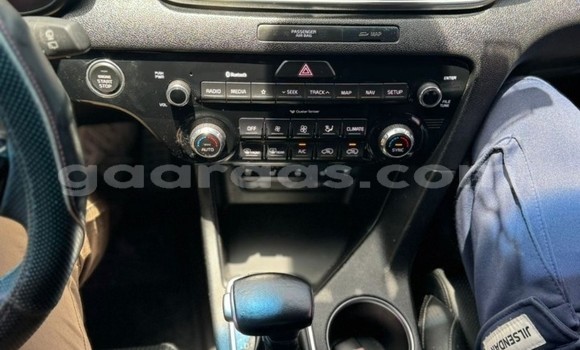 Dieundeu Occasion Kia Sportage White Auto in Dakar in Dakar Dieundeu Occasion Kia Sportage White Auto in Dakar in Dakar