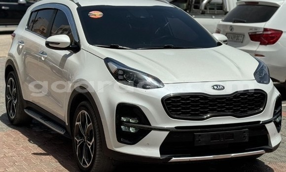 Dieundeu Occasion Kia Sportage White Auto in Dakar in Dakar Dieundeu Occasion Kia Sportage White Auto in Dakar in Dakar
