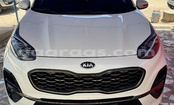 Dieundeu Occasion Kia Sportage White Auto in Dakar in Dakar Dieundeu Occasion Kia Sportage White Auto in Dakar in Dakar