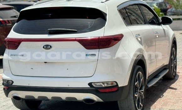 Dieundeu Occasion Kia Sportage White Auto in Dakar in Dakar Dieundeu Occasion Kia Sportage White Auto in Dakar in Dakar
