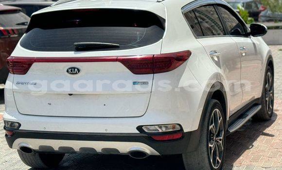 Acheter Occasion Voiture Kia Sportage Blanc à Dakar, Dakar Acheter Occasion Voiture Kia Sportage Blanc à Dakar, Dakar