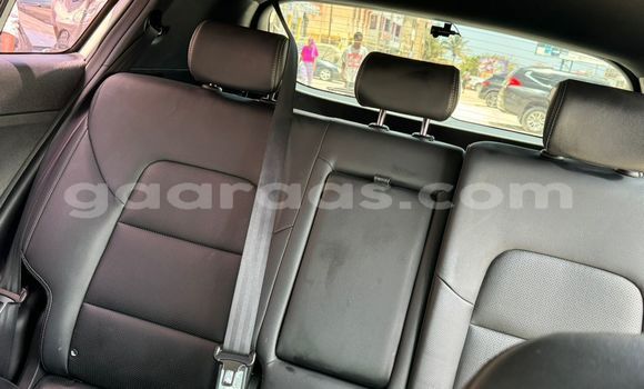 Acheter Occasion Voiture Kia Sportage Blanc à Dakar, Dakar Acheter Occasion Voiture Kia Sportage Blanc à Dakar, Dakar