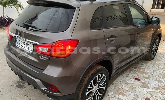 Dieundeu Occasion Mitsubishi Outlander Silver Auto in Dakar in Dakar Dieundeu Occasion Mitsubishi Outlander Silver Auto in Dakar in Dakar