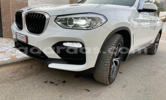Dieundeu Occasion BMW X4 White Auto in Dakar in Dakar Dieundeu Occasion BMW X4 White Auto in Dakar in Dakar