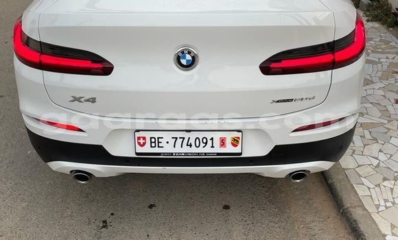 Dieundeu Occasion BMW X4 White Auto in Dakar in Dakar Dieundeu Occasion BMW X4 White Auto in Dakar in Dakar
