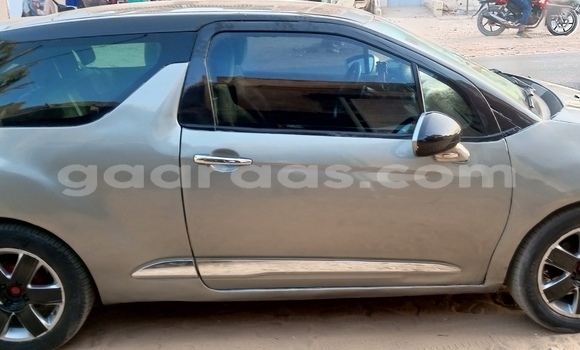 Acheter Occasion Voiture Citroen DS3 Gris à Mbour, Thies Acheter Occasion Voiture Citroen DS3 Gris à Mbour, Thies