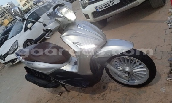 Acheter Occasion Moto Piaggio BV Gris à Dakar, Dakar
