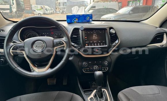 Buy Used Jeep Cherokee Silver Car in Dakar in Dakar Buy Used Jeep Cherokee Silver Car in Dakar in Dakar