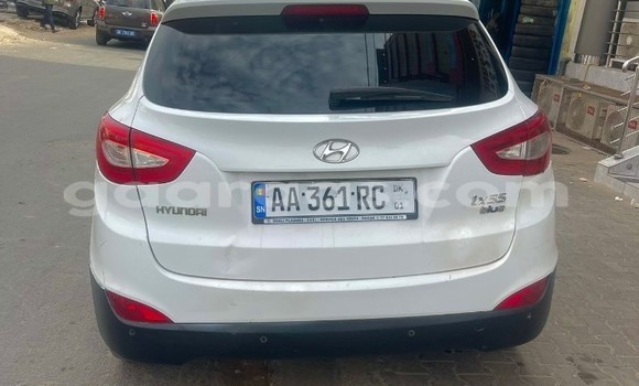 Buy Used Hyundai ix35 White Car in Dakar in Dakar Buy Used Hyundai ix35 White Car in Dakar in Dakar