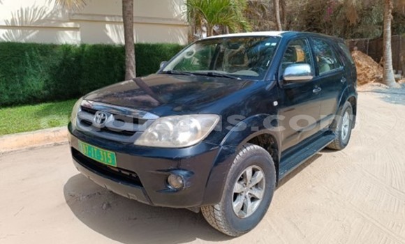Acheter Occasion Voiture Toyota Fortuner Noir à Dakar, Dakar