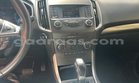 Acheter Import Voiture Ford Edge Noir à Dakar, Dakar Acheter Import Voiture Ford Edge Noir à Dakar, Dakar