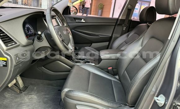 Acheter Import Voiture Hyundai Tucson Gris à Dakar, Dakar Acheter Import Voiture Hyundai Tucson Gris à Dakar, Dakar