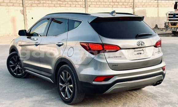 Buy Import Hyundai Santa Fe Silver Car in Dakar in Dakar Buy Import Hyundai Santa Fe Silver Car in Dakar in Dakar