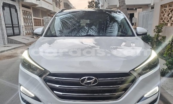 Buy Used Hyundai Tucson White Car in Dakar in Dakar Buy Used Hyundai Tucson White Car in Dakar in Dakar