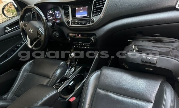 Buy Used Hyundai Tucson White Car in Dakar in Dakar Buy Used Hyundai Tucson White Car in Dakar in Dakar