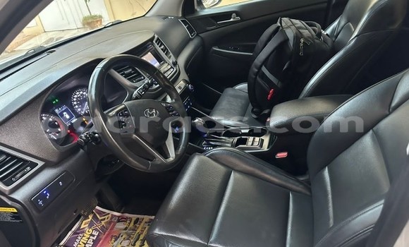 Buy Used Hyundai Tucson White Car in Dakar in Dakar Buy Used Hyundai Tucson White Car in Dakar in Dakar