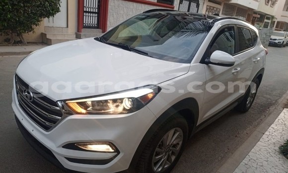 Buy Used Hyundai Tucson White Car in Dakar in Dakar Buy Used Hyundai Tucson White Car in Dakar in Dakar