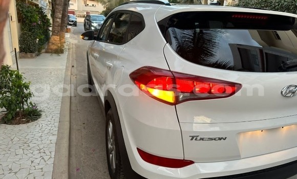 Buy Used Hyundai Tucson White Car in Dakar in Dakar Buy Used Hyundai Tucson White Car in Dakar in Dakar