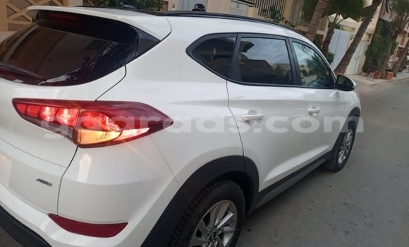 Buy Used Hyundai Tucson White Car in Dakar in Dakar Buy Used Hyundai Tucson White Car in Dakar in Dakar