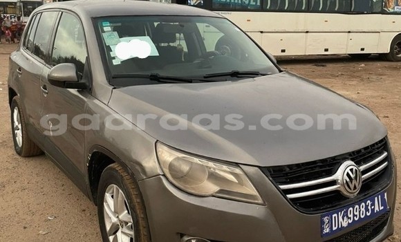 Buy Used Volkswagen Tiguan Silver Car in Dakar in Dakar Buy Used Volkswagen Tiguan Silver Car in Dakar in Dakar