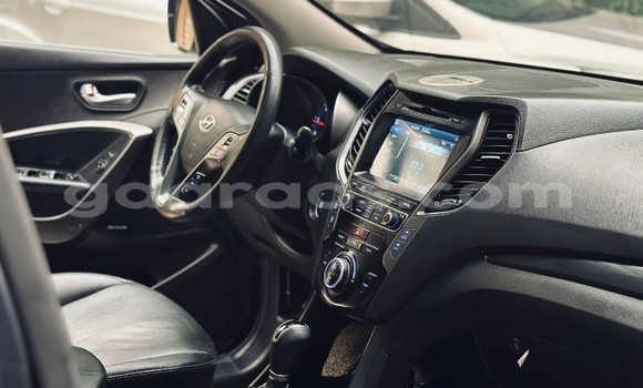 Buy Used Hyundai Santa Fe Blue Car in Dakar in Dakar Buy Used Hyundai Santa Fe Blue Car in Dakar in Dakar