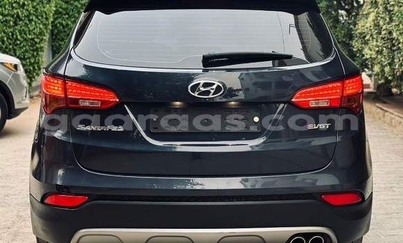 Buy Used Hyundai Santa Fe Blue Car in Dakar in Dakar Buy Used Hyundai Santa Fe Blue Car in Dakar in Dakar