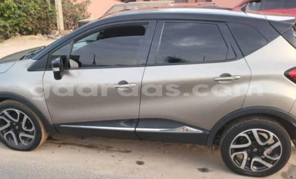 Dieundeu Occasion Renault Captur Brown Auto in Dakar in Dakar