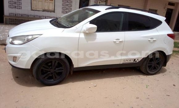 Buy Used Hyundai ix35 Black Car in Dakar in Dakar Buy Used Hyundai ix35 Black Car in Dakar in Dakar