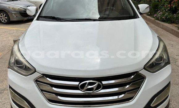 Dieundeu Occasion Hyundai Santa Fe White Auto in Dakar in Dakar Dieundeu Occasion Hyundai Santa Fe White Auto in Dakar in Dakar