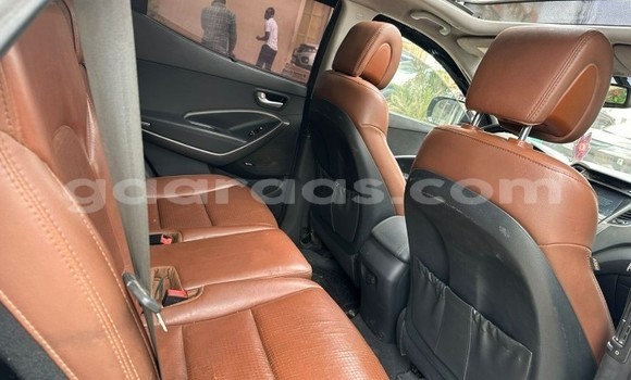 Dieundeu Occasion Hyundai Santa Fe White Auto in Dakar in Dakar Dieundeu Occasion Hyundai Santa Fe White Auto in Dakar in Dakar