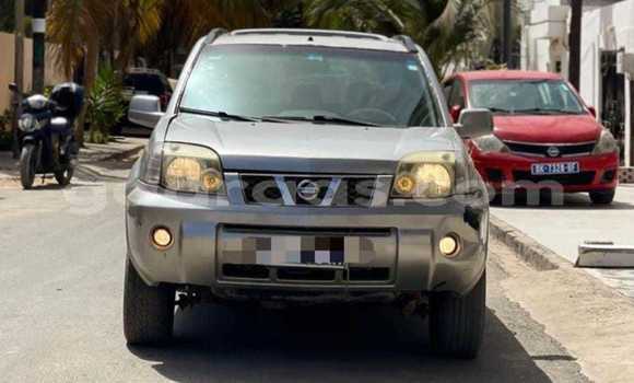 Buy Used Nissan X–Trail Silver Car in Dakar in Dakar Buy Used Nissan X–Trail Silver Car in Dakar in Dakar