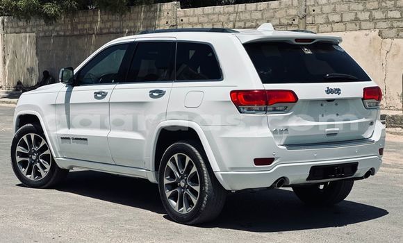 Dieundeu Imported Jeep Grand Cherokee White Auto in Dakar in Dakar Dieundeu Imported Jeep Grand Cherokee White Auto in Dakar in Dakar