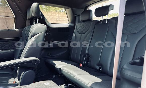 Dieundeu Imported Hyundai Santa Fe Silver Auto in Dakar in Dakar Dieundeu Imported Hyundai Santa Fe Silver Auto in Dakar in Dakar