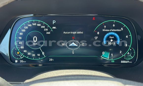 Dieundeu Imported Hyundai Santa Fe Silver Auto in Dakar in Dakar Dieundeu Imported Hyundai Santa Fe Silver Auto in Dakar in Dakar