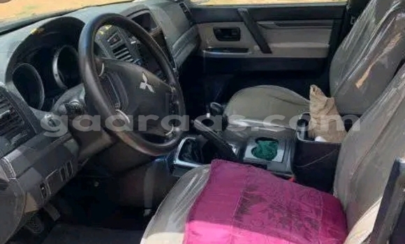 Acheter Occasion Voiture Mitsubishi Pajero Noir à Dakar, Dakar Acheter Occasion Voiture Mitsubishi Pajero Noir à Dakar, Dakar