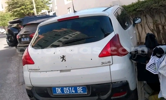 Acheter Occasion Voiture BMW 2er Blanc à Dakar, Dakar Acheter Occasion Voiture BMW 2er Blanc à Dakar, Dakar