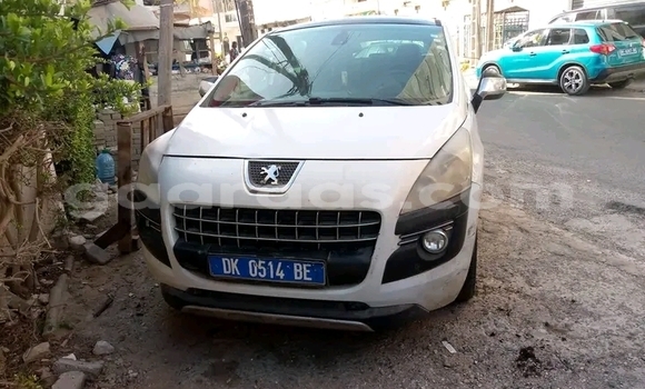 Acheter Occasion Voiture BMW 2er Blanc à Dakar, Dakar Acheter Occasion Voiture BMW 2er Blanc à Dakar, Dakar