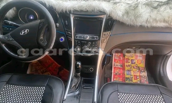 Acheter Occasion Voiture Hyundai Sonata Blanc à Dakar, Dakar Acheter Occasion Voiture Hyundai Sonata Blanc à Dakar, Dakar