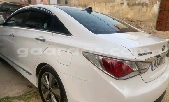 Acheter Occasion Voiture Hyundai Sonata Blanc à Dakar, Dakar Acheter Occasion Voiture Hyundai Sonata Blanc à Dakar, Dakar