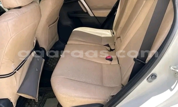 Acheter Occasion Voiture Toyota RAV4 Other à Dakar, Dakar Acheter Occasion Voiture Toyota RAV4 Other à Dakar, Dakar