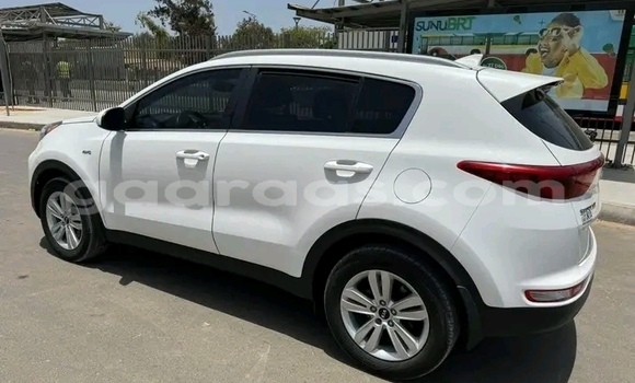 Acheter Occasion Voiture Kia Sportage Blanc à Dakar, Dakar Acheter Occasion Voiture Kia Sportage Blanc à Dakar, Dakar