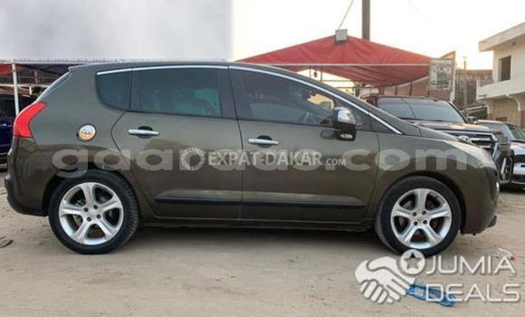 Acheter Occasion Voiture Peugeot 3008 Vert à Dakar, Dakar Acheter Occasion Voiture Peugeot 3008 Vert à Dakar, Dakar